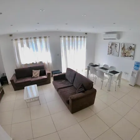 Double 5min To Paceville *