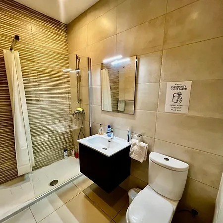 Homestay Double 5min To Paceville Is-Swieqi