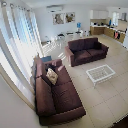 Homestay Double 5min To Paceville
